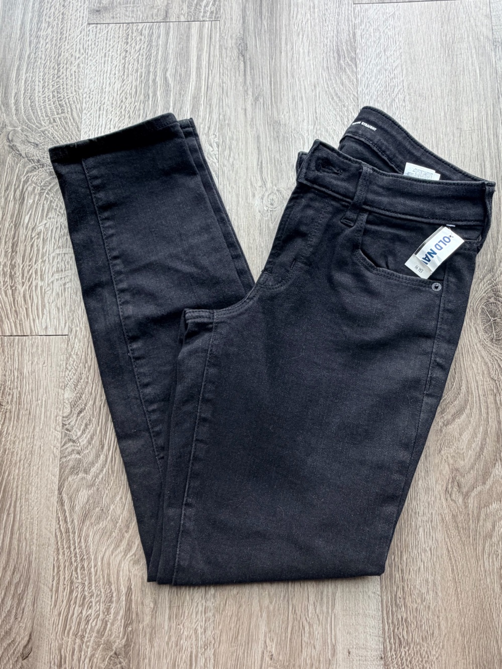 Old Navy Women’s Black Straight Jeans